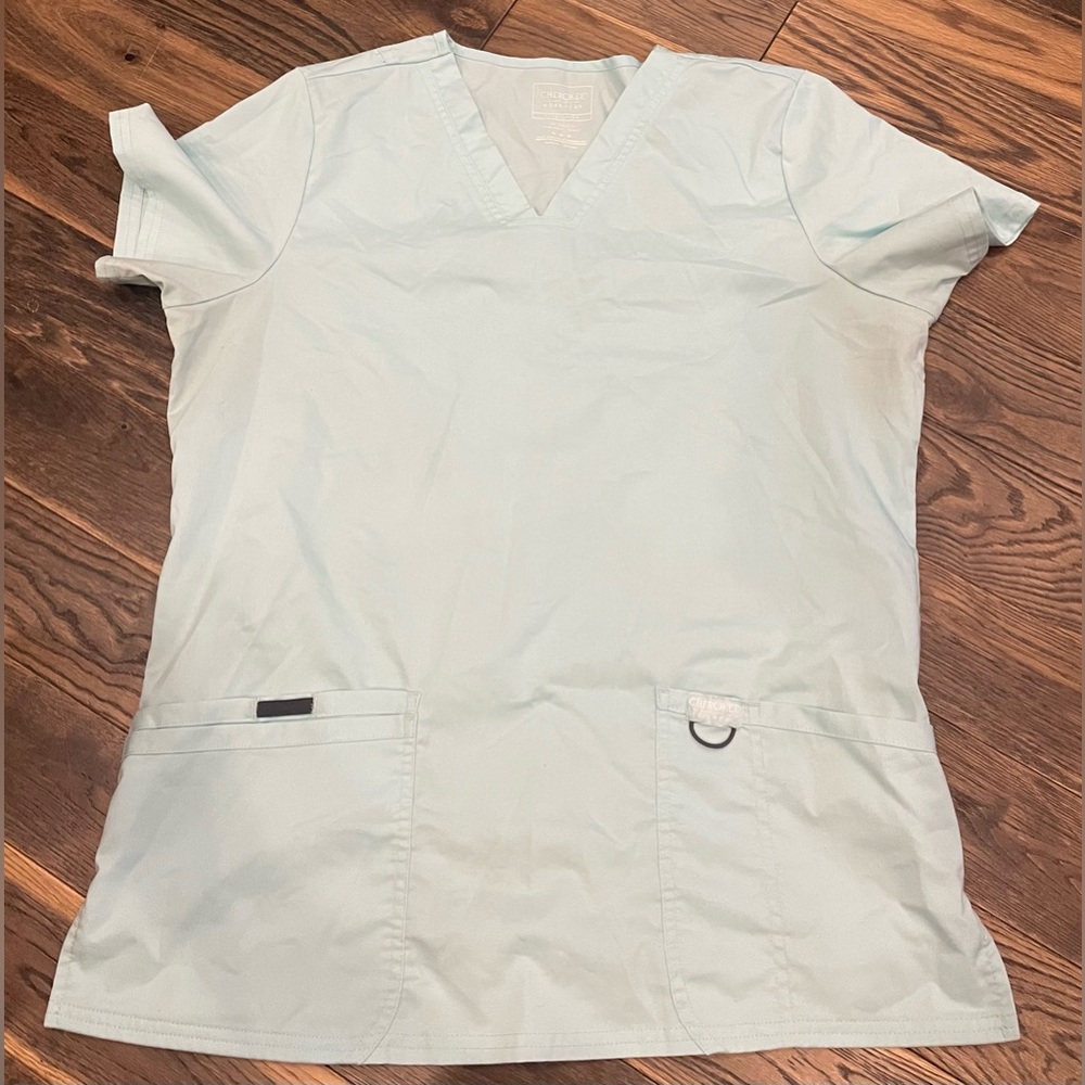 Cherokee Revolution Scrub Top M